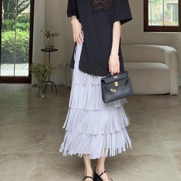 Miyake Tassel Layered Midi Skirt - Women s Versatile Slimming High-End Design One Size
Miyake Tassel Layered Midi Skirt - Women s Versatile Slimming High-End Design One Size
