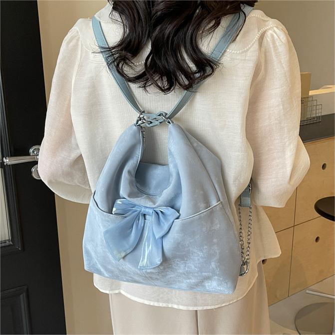 Женский рюкзак, пригородный рюкзак, ощущение высокого класса, рюкзак большой вместимости.
Женский рюкзак, пригородный рюкзак, ощущение высокого класса, рюкзак большой вместимости.