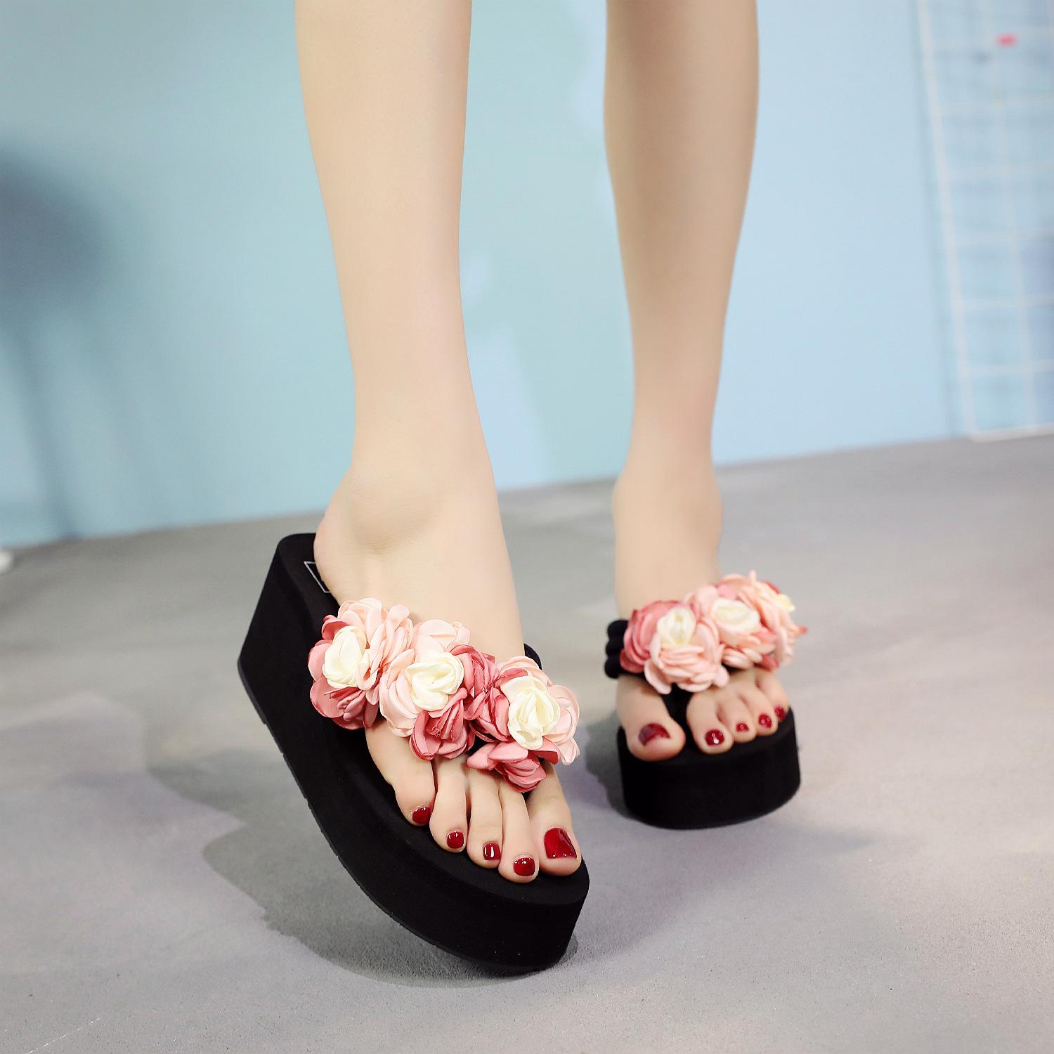 Женские богемные шлепанцы на высоком каблуке 7 см, сандалии «бисквит» с нескользящим зажимом на носке, домашние тапочки, износостойкая пляжная обувь 36
Женские богемные шлепанцы на высоком каблуке 7 см, сандалии «бисквит» с нескользящим зажимом на носке, домашние тапочки, износостойкая пляжная обувь 36