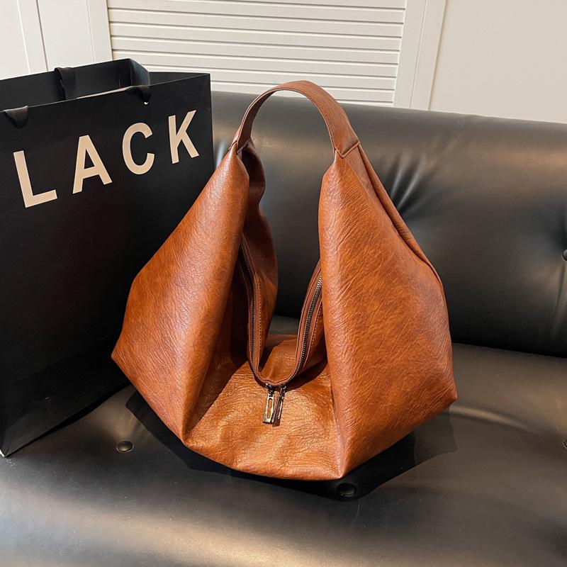 Women’s 2025 Large Capacity Urban Shoulder Handbag - Simple, Fashionable Design чёрный
Women’s 2025 Large Capacity Urban Shoulder Handbag - Simple, Fashionable Design чёрный
