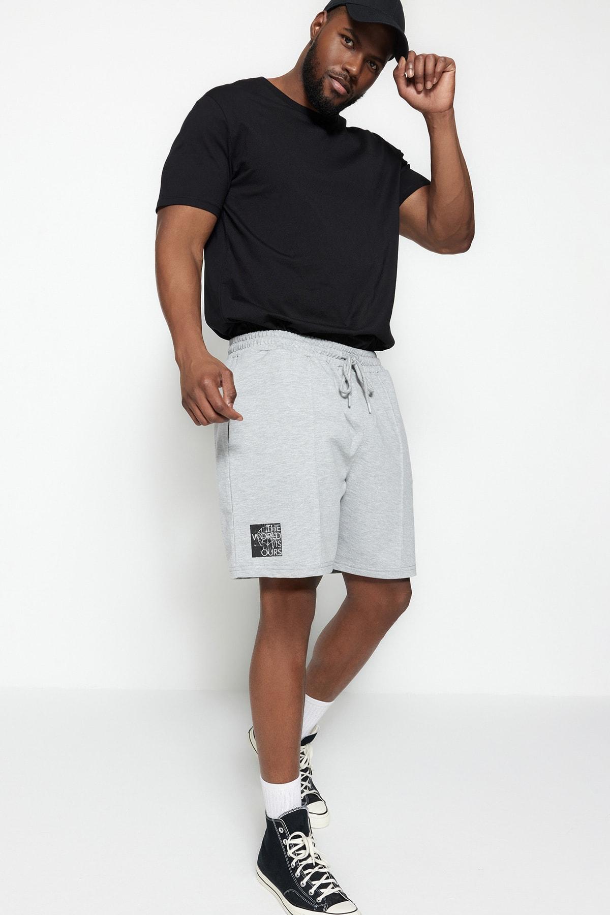 Women s Plus Size Shorts & Bermuda Fashion New Season Plus Size Gray Regular Normal Cut Medium Length Lace Up Text Printed Shorts 5XL tangelo кольору
Women s Plus Size Shorts & Bermuda Fashion New Season Plus Size Gray Regular Normal Cut Medium Length Lace Up Text Printed Shorts 5XL tangelo кольору