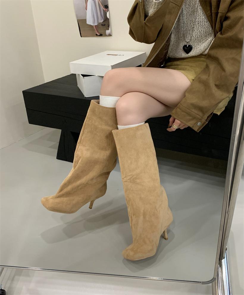 Factory direct supply 2025 new European and American temperament simple high heel round head high boots commuting versatile solid color boots 39 хакі
Factory direct supply 2025 new European and American temperament simple high heel round head high boots commuting versatile solid color boots 39 хакі