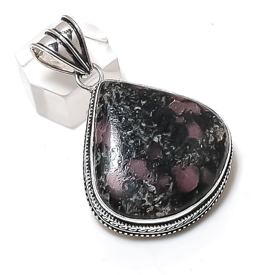 Eudialyte Gemstone Handmade 925 Sterling Silver Jewelry Pendant 2.01 h7V57
Eudialyte Gemstone Handmade 925 Sterling Silver Jewelry Pendant 2.01 h7V57
