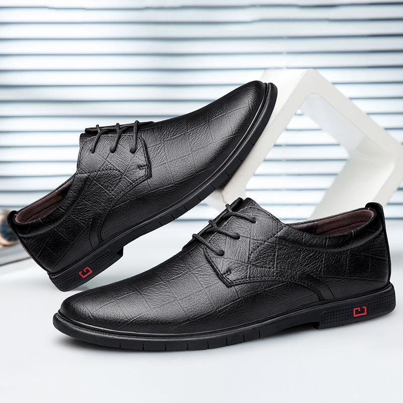 Casual large size embossed plaid pattern business dress men s shoes cowhide shoes breathable soft-soled leather shoes 36 чорний
Casual large size embossed plaid pattern business dress men s shoes cowhide shoes breathable soft-soled leather shoes 36 чорний