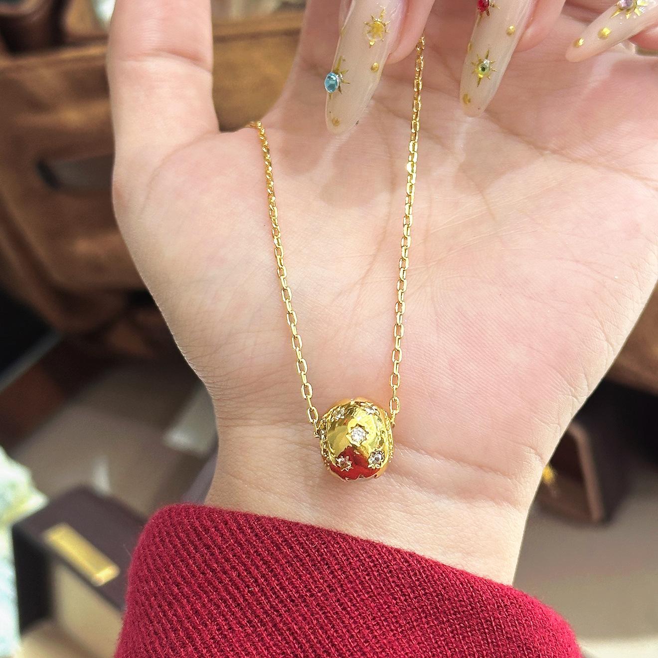 Xiaohongshu medieval hexagram Passepartout necklace simple versatile collarbone chain золотий
Xiaohongshu medieval hexagram Passepartout necklace simple versatile collarbone chain золотий