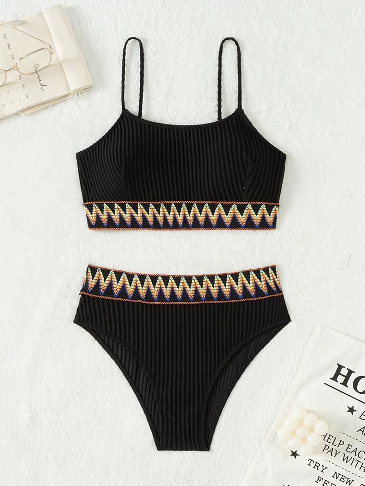 Купальник бикини, женский купальник с высокой талией, новинка 2024 года, однотонный комплект бикини на слинге, сексуальные стринги, купальный костюм для женщин, летняя пляжная одежда M чёрный
Купальник бикини, женский купальник с высокой талией, новинка 2024 года, однотонный комплект бикини на слинге, сексуальные стринги, купальный костюм для женщин, летняя пляжная одежда M чёрный