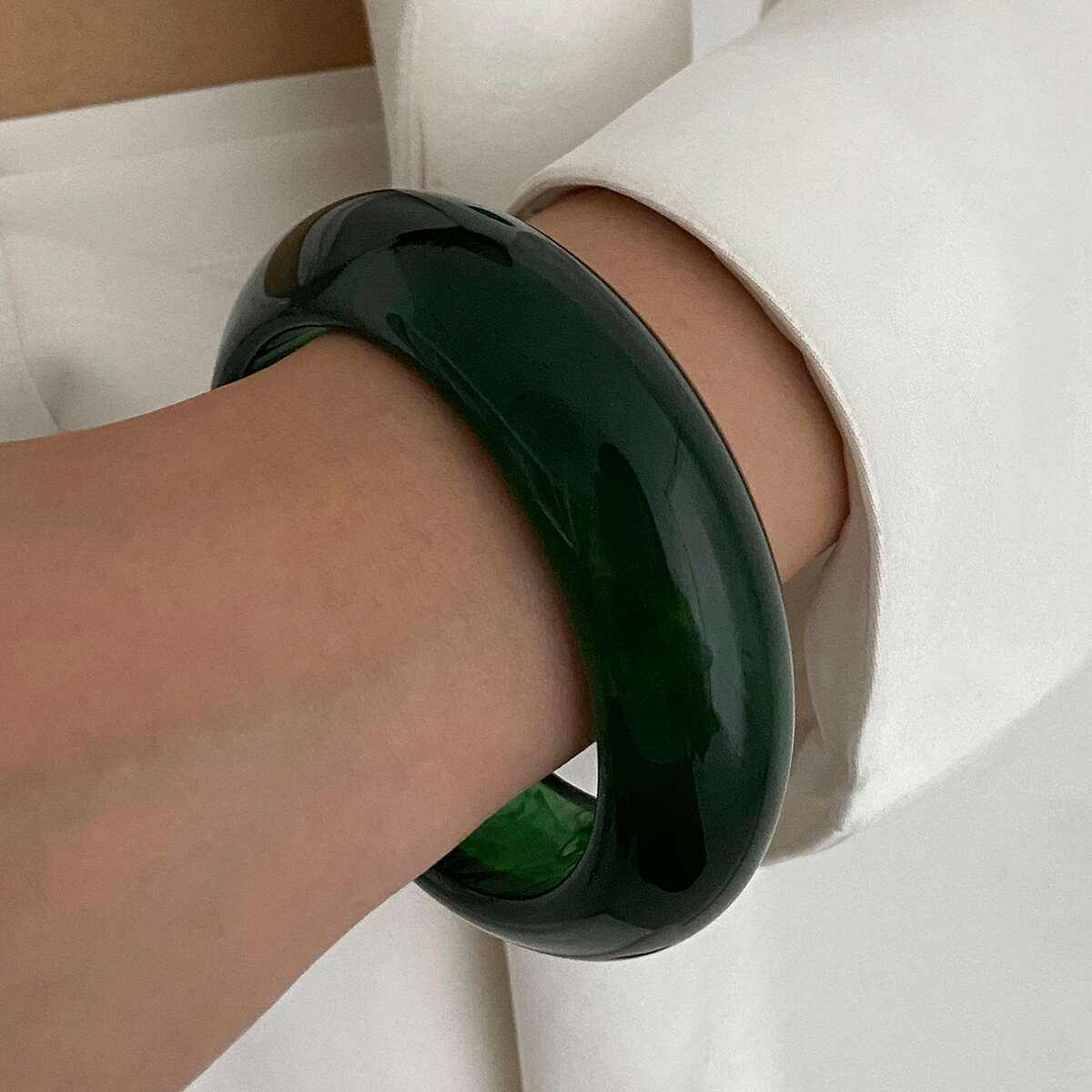 Ingemark 3 Styles Exaggerated Resin Acrylic Thick Wide Bangles for Women Vintage Irregular Spring Bracelets Steampunk Jewelry зелёный
Ingemark 3 Styles Exaggerated Resin Acrylic Thick Wide Bangles for Women Vintage Irregular Spring Bracelets Steampunk Jewelry зелёный