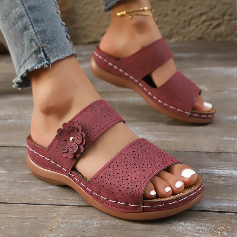 Летние новые женские ретро повседневные сандалии на танкетке с цветочным принтом большого размера 43 бордовый
Летние новые женские ретро повседневные сандалии на танкетке с цветочным принтом большого размера 43 бордовый