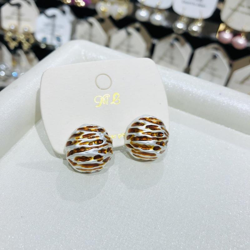 Cute Irregular Lines Elegant Circle Stud Earrings Geometric Fashion Jewelry Women Accessories Trend срібний
Cute Irregular Lines Elegant Circle Stud Earrings Geometric Fashion Jewelry Women Accessories Trend срібний