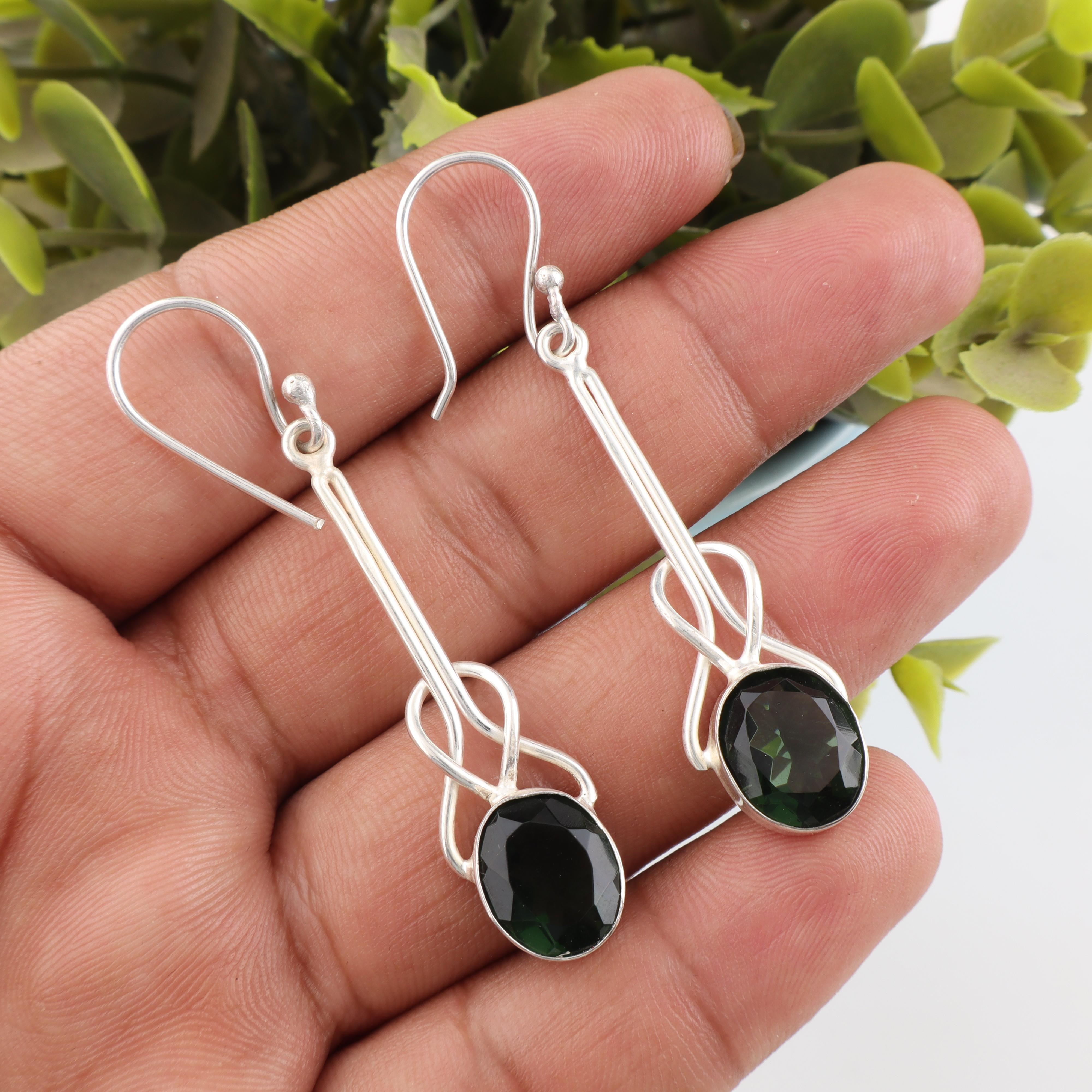 Green Tourmaline Handmade Gemstone Earrings, 925 Solid Sterling Silver Earrings Antique Jewelry, Pendant For Engagement Gift 1.76 Inches зелений
Green Tourmaline Handmade Gemstone Earrings, 925 Solid Sterling Silver Earrings Antique Jewelry, Pendant For Engagement Gift 1.76 Inches зелений