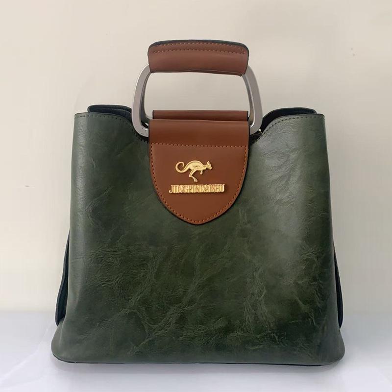 PU Soft Leather Texture Handheld Bag New Women Bag Niche Design Fashion Shoulder Sling Bag Large Capacity Tote Bag темно-зеленого
PU Soft Leather Texture Handheld Bag New Women Bag Niche Design Fashion Shoulder Sling Bag Large Capacity Tote Bag темно-зеленого