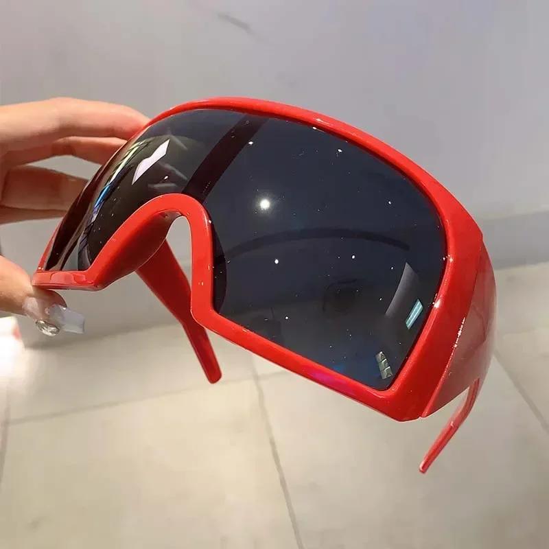 KAMMPT Oversized Futuristic Goggle 2023 New Wrap Round Mirror Monoblock Outdoor Sunglasses Trendy Brand Designer Sports Eyewear without case
KAMMPT Oversized Futuristic Goggle 2023 New Wrap Round Mirror Monoblock Outdoor Sunglasses Trendy Brand Designer Sports Eyewear without case