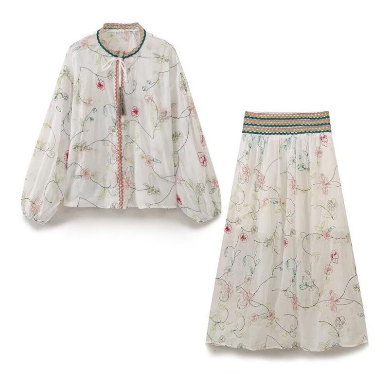 Summer European & American Style Floral Embroidery Shirt & Midi Skirt Set for Women Extra Small
Summer European & American Style Floral Embroidery Shirt & Midi Skirt Set for Women Extra Small