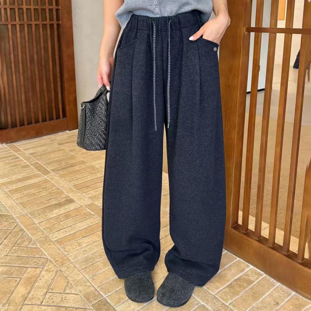 2025 Women s Retro French-British Style Wide-Leg Woolen Pants XL
2025 Women s Retro French-British Style Wide-Leg Woolen Pants XL