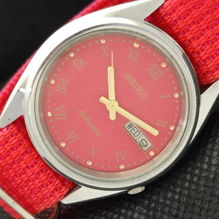 USED VINTAGE SEIKO 5 AUTOMATIC 7019A JAPAN MENS D/D RED WATCH 608b-a315272-2 SKU608b-a315272
USED VINTAGE SEIKO 5 AUTOMATIC 7019A JAPAN MENS D/D RED WATCH 608b-a315272-2 SKU608b-a315272