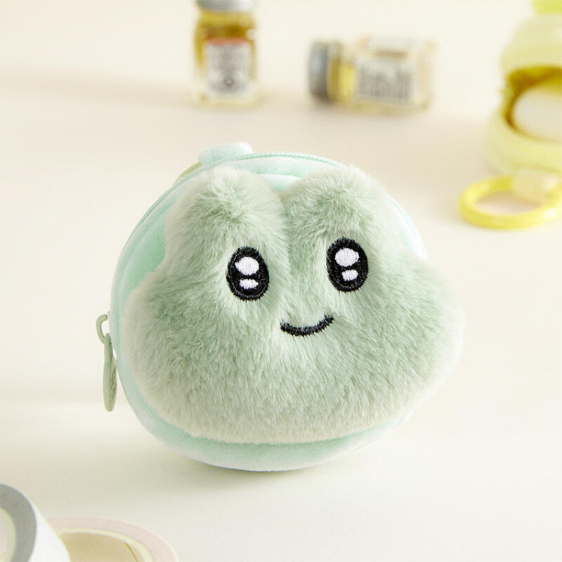 Gaekkulyi Mini Pouch (28003176)
Gaekkulyi Mini Pouch (28003176)