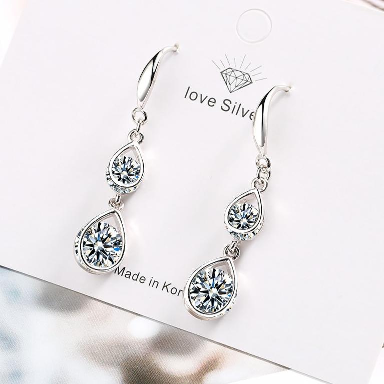 New 925 Sterling Silver Earrings 5A Zircon Water Drop for Women Luxury Wedding Engagement Jewelry Drop Earrings Party Gifts
New 925 Sterling Silver Earrings 5A Zircon Water Drop for Women Luxury Wedding Engagement Jewelry Drop Earrings Party Gifts