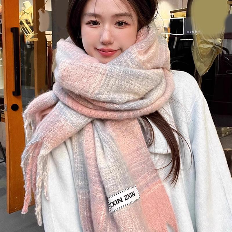 Autumn And Winter New Korean Plaid Scarf Women s Thick Atmosphere Warm Student Shawl Neck Scarf
Autumn And Winter New Korean Plaid Scarf Women s Thick Atmosphere Warm Student Shawl Neck Scarf