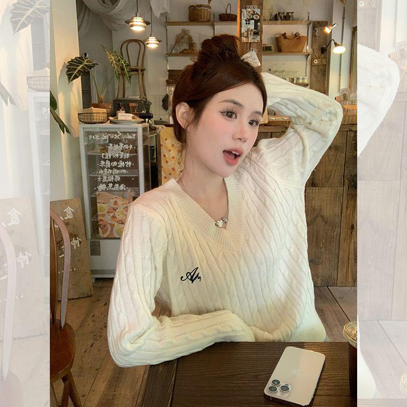 Women s Retro Korean Style Cable Knit V-Neck Sweater: Soft, Loose, Embroidered Pullover for Autumn and Winter Medium абрикосовый
Women s Retro Korean Style Cable Knit V-Neck Sweater: Soft, Loose, Embroidered Pullover for Autumn and Winter Medium абрикосовый
