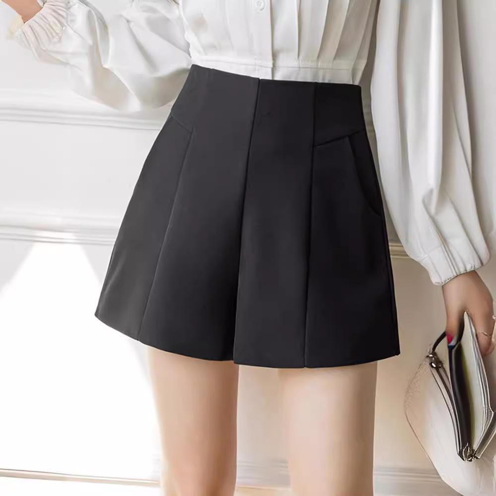 Summer 2024 Women s High Waist White A-line Suit Shorts: Loose, Casual Wide-Leg Design 3XL
Summer 2024 Women s High Waist White A-line Suit Shorts: Loose, Casual Wide-Leg Design 3XL