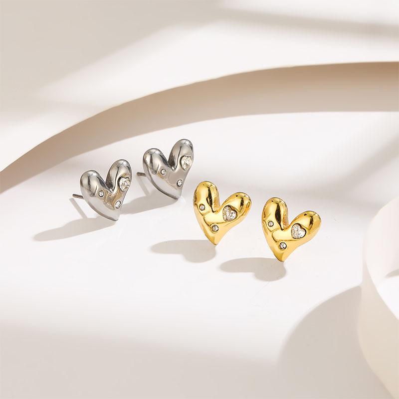 Heart-Shaped Rhinestone Titanium Steel Earrings: Cute, Light Luxury Niche Design with European & American Style
Heart-Shaped Rhinestone Titanium Steel Earrings: Cute, Light Luxury Niche Design with European & American Style