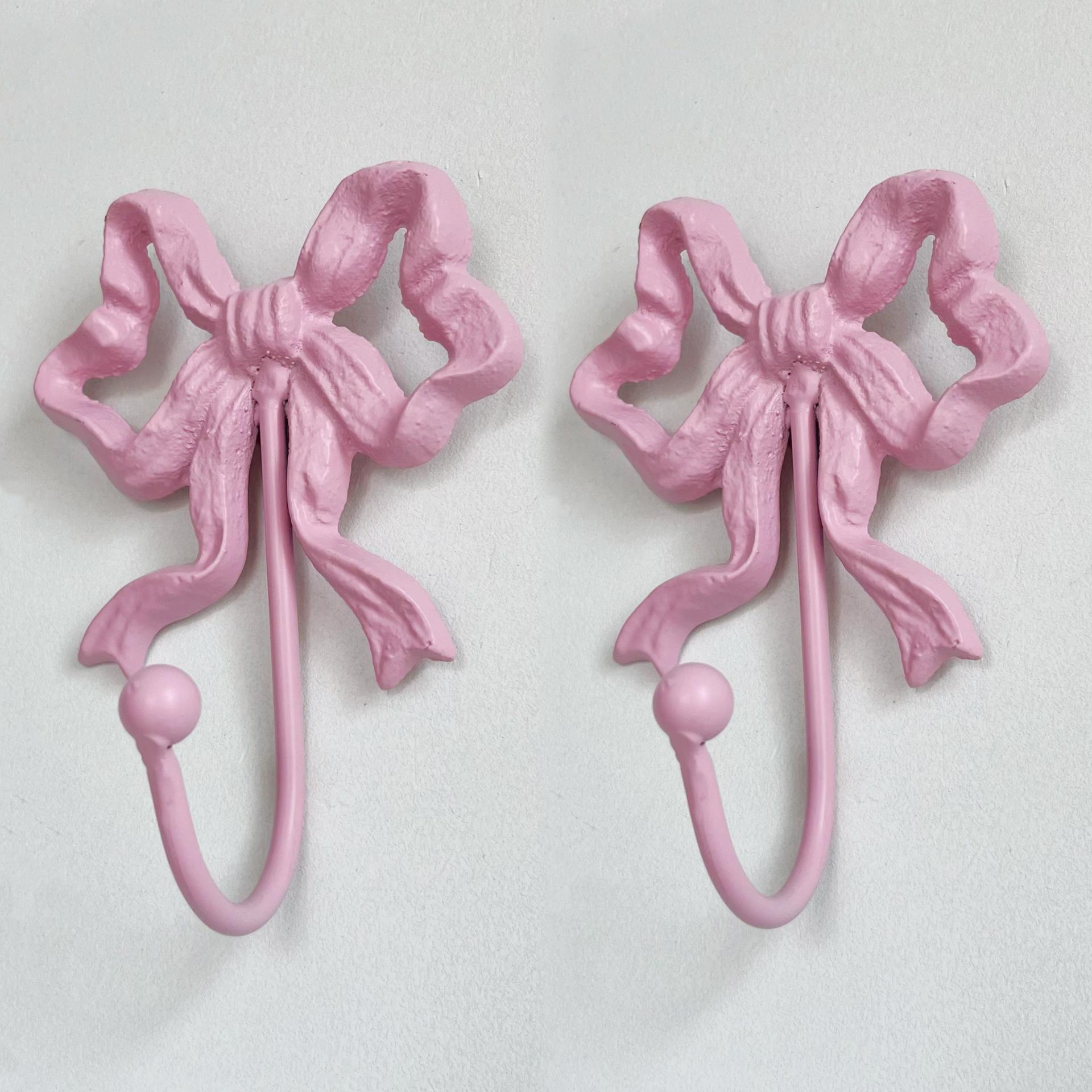 2pcs Cast Iron Bow Hooks Wall-Mounted Vintage Decor for Hanging Keys Hats Coats in Bedroom Entryway
2pcs Cast Iron Bow Hooks Wall-Mounted Vintage Decor for Hanging Keys Hats Coats in Bedroom Entryway
