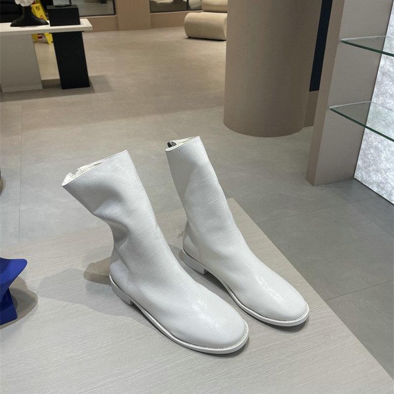 Fashion Soft Leather Designer Boots For Women 2026 New Style Rear Zipper Washable Ankle Boots Slim Boots 35 белый
Fashion Soft Leather Designer Boots For Women 2026 New Style Rear Zipper Washable Ankle Boots Slim Boots 35 белый