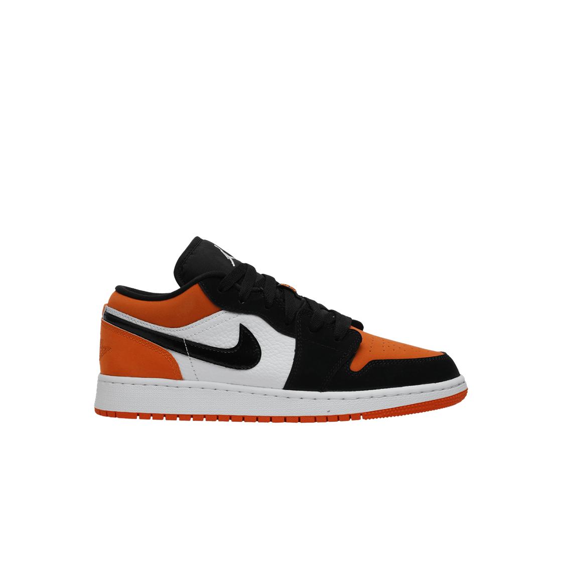 (гс) Jordan 1 Low Shattered Backboard 230(4Y)
(гс) Jordan 1 Low Shattered Backboard 230(4Y)