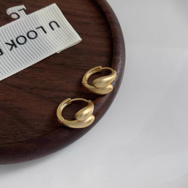 Элегантные матовые серьги-кольца и каффы 2024: Уникальные, Маленькие, Высококачественные Пусеты
Элегантные матовые серьги-кольца и каффы 2024: Уникальные, Маленькие, Высококачественные Пусеты