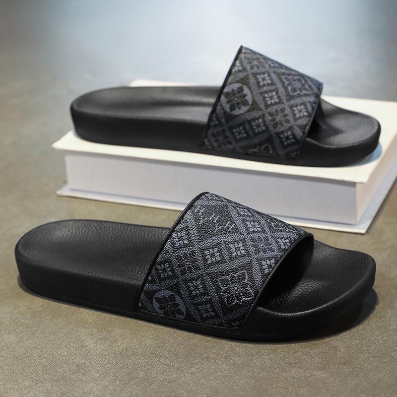 Slippers men s summer wear non-slip and deodorant sports beach youth large size sandals 47 чорний
Slippers men s summer wear non-slip and deodorant sports beach youth large size sandals 47 чорний
