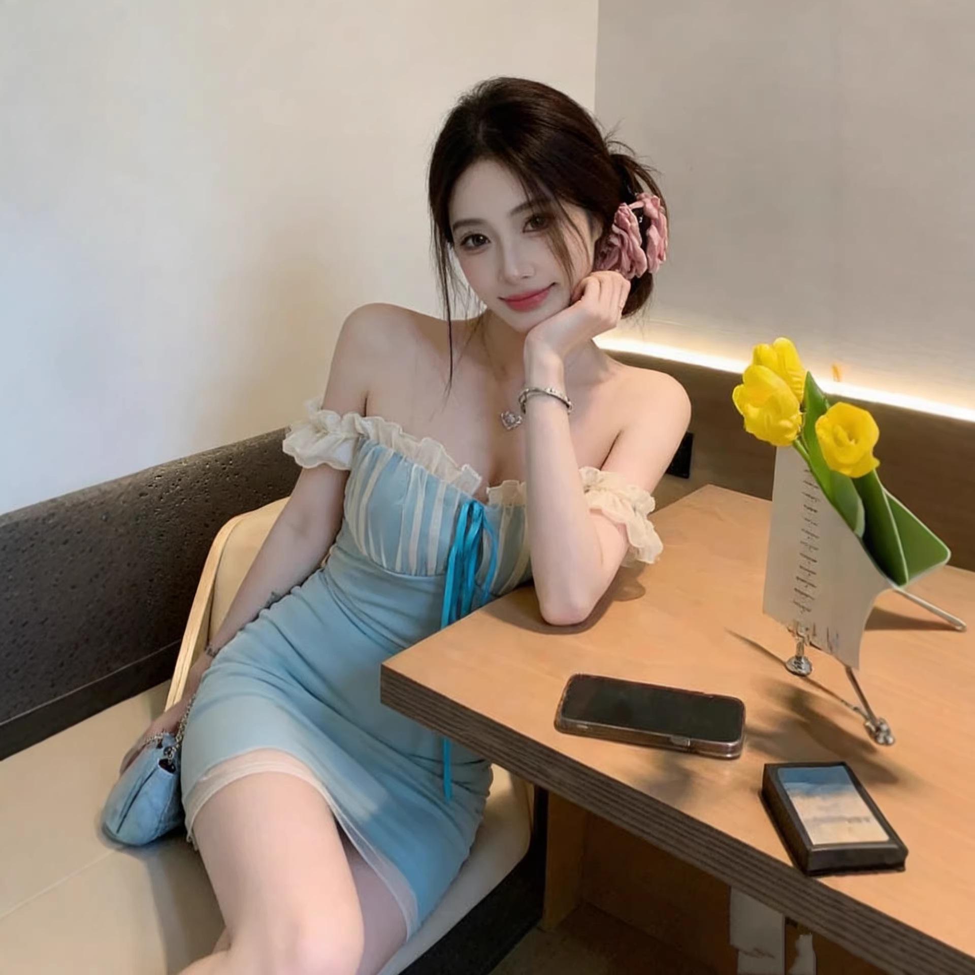 French Pure Desire Off-the-Shoulder Bandeau Mesh Patchwork Dress - Women s Short Waist-Cinched Skirt Small
French Pure Desire Off-the-Shoulder Bandeau Mesh Patchwork Dress - Women s Short Waist-Cinched Skirt Small