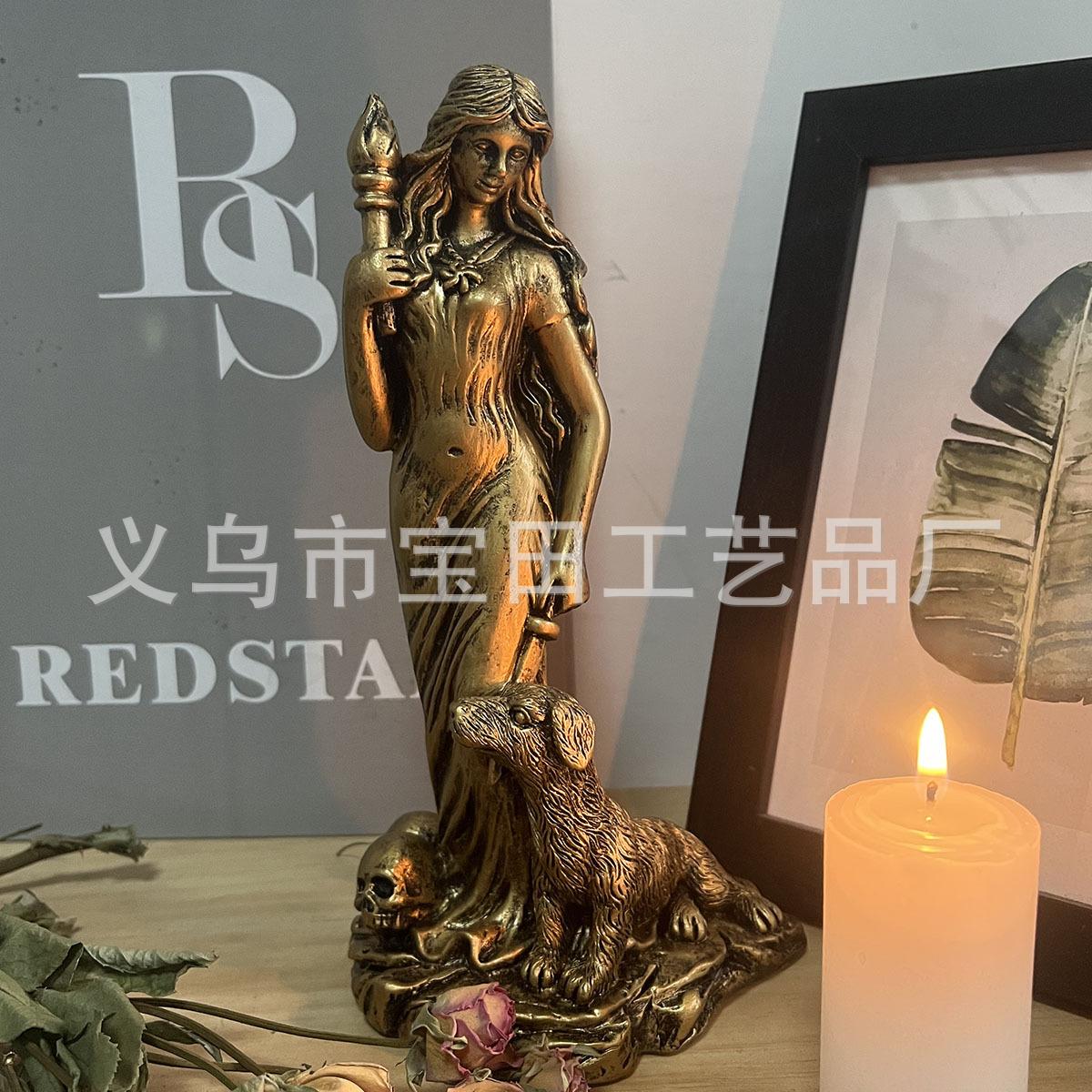 Золота Магія Відьма Муза Кішка Бог Язичницька Статуетка Вівтаря Прикраса Декорація Дім Скульптура Прикраса 20cn
Золота Магія Відьма Муза Кішка Бог Язичницька Статуетка Вівтаря Прикраса Декорація Дім Скульптура Прикраса 20cn