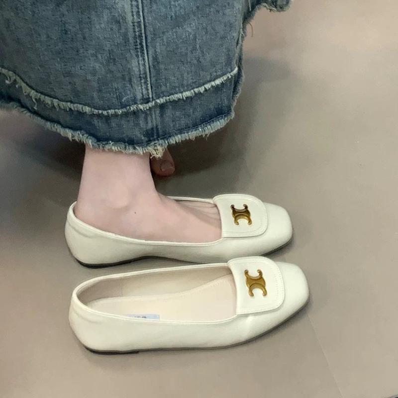 Women s fashion casual comfortable soles women s white imitation leather elastic new metal letter one-foot flat ballet shoes 40
Women s fashion casual comfortable soles women s white imitation leather elastic new metal letter one-foot flat ballet shoes 40