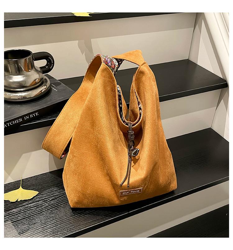 2025 new fashion simple tote bag women s Korean version casual canvas shopping bag large capacity messenger bag tide жёлтый
2025 new fashion simple tote bag women s Korean version casual canvas shopping bag large capacity messenger bag tide жёлтый
