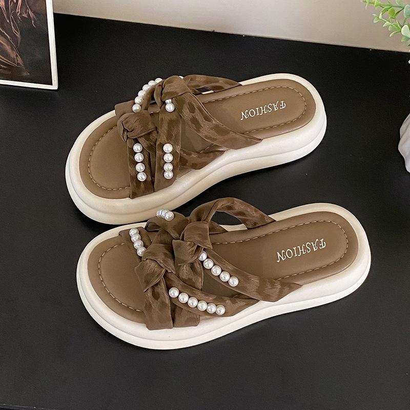 2025 pearl with thick bottom new beach slippers skirt versatile cool slippers women s summer fashion 40 коричневый
2025 pearl with thick bottom new beach slippers skirt versatile cool slippers women s summer fashion 40 коричневый