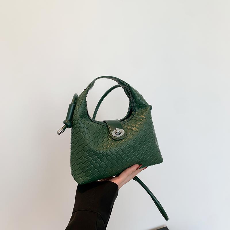 Женские тканые сумки из искусственной кожи, сумка-мессенджер, однотонная сумка, праздничная женская маленькая сумка через плечо 19x6.5x13.5cm чёрный
Женские тканые сумки из искусственной кожи, сумка-мессенджер, однотонная сумка, праздничная женская маленькая сумка через плечо 19x6.5x13.5cm чёрный