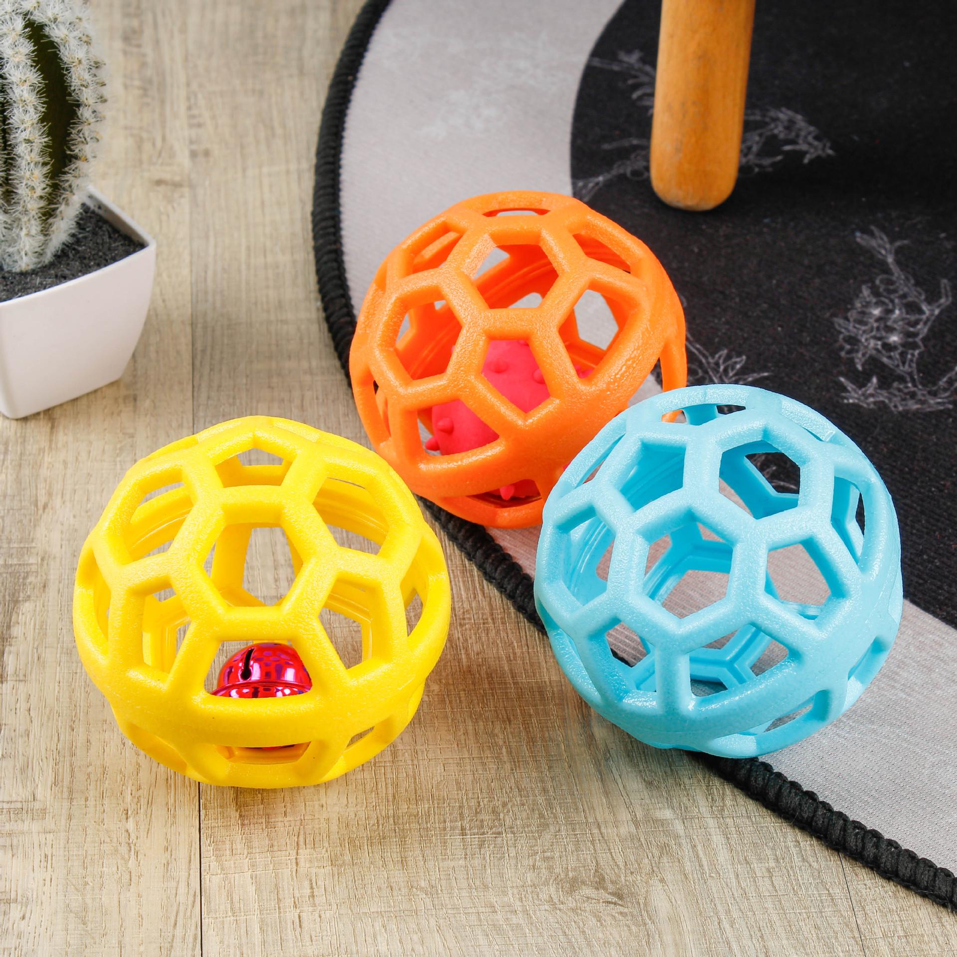 Durable TPR Geometric Pet Toy Ball for Dogs & Cats - Bite Resistant & Molar-Friendly. 9cm
Durable TPR Geometric Pet Toy Ball for Dogs & Cats - Bite Resistant & Molar-Friendly. 9cm