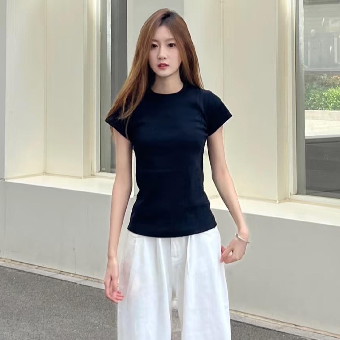 2026 Women s Slim Fit Round Neck Short Sleeve White T-shirt with Waist-cinching Design Double Extra Large чёрный
2026 Women s Slim Fit Round Neck Short Sleeve White T-shirt with Waist-cinching Design Double Extra Large чёрный