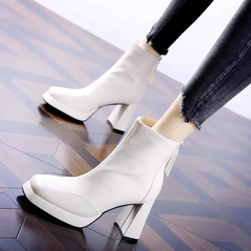 Мода 2024 года. Высококачественная женская обувь. Ботильоны женские. Модные современные ботинки с застежкой-молнией сзади. Новые туфли с квадратным носком для женщин. Zapatos. 40 белый
Мода 2024 года. Высококачественная женская обувь. Ботильоны женские. Модные современные ботинки с застежкой-молнией сзади. Новые туфли с квадратным носком для женщин. Zapatos. 40 белый