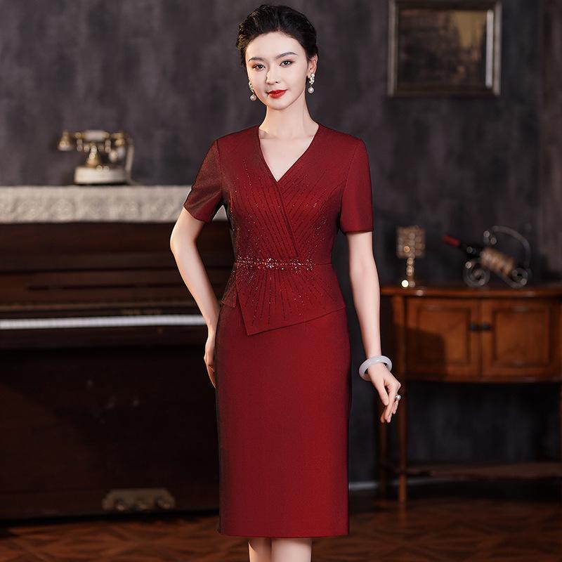 Elegant 2025 Handmade Beaded Toasting Ceremony Dress - Slimming Two-Piece with Belly Cover 6XL
Elegant 2025 Handmade Beaded Toasting Ceremony Dress - Slimming Two-Piece with Belly Cover 6XL