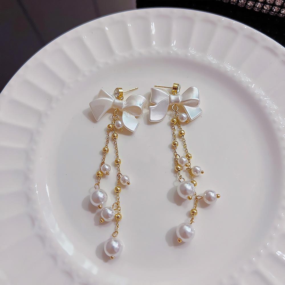 Tassel Chain Bow Pearl Tassel Earrings Inlaid Rhinestone Bowknot Drop Earrings Jewelry Accessories bowknot
Tassel Chain Bow Pearl Tassel Earrings Inlaid Rhinestone Bowknot Drop Earrings Jewelry Accessories bowknot