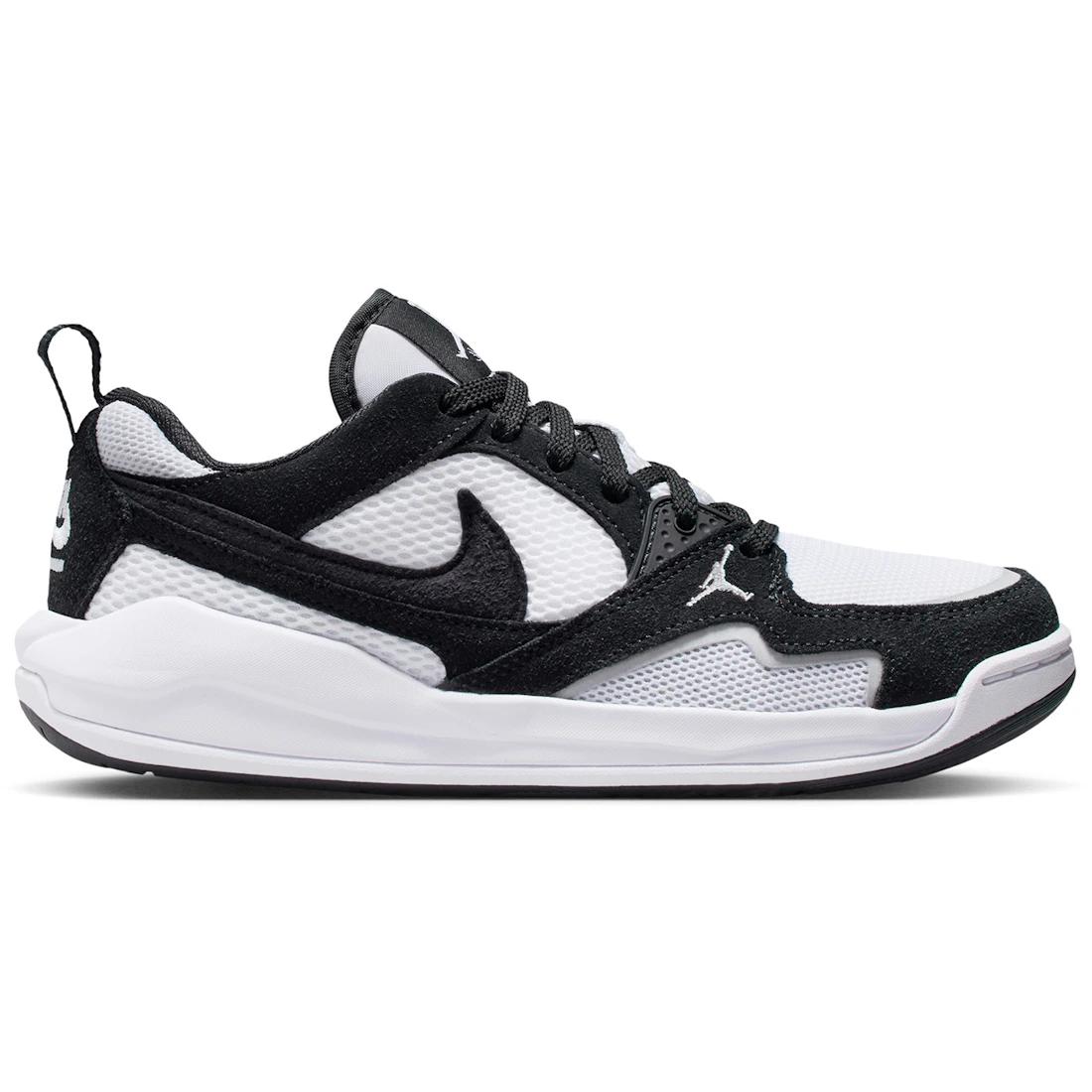 Кросівки Jordan CMFT Era Чорні Білі (GS)(HQ0506-001) 38.5
Кросівки Jordan CMFT Era Чорні Білі (GS)(HQ0506-001) 38.5