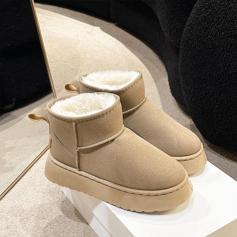 Thick-soled snow boots for women s winter new stars of the same style, piled thick waterproof muffin, short tube inner heightening cotton shoes 35 серый
Thick-soled snow boots for women s winter new stars of the same style, piled thick waterproof muffin, short tube inner heightening cotton shoes 35 серый