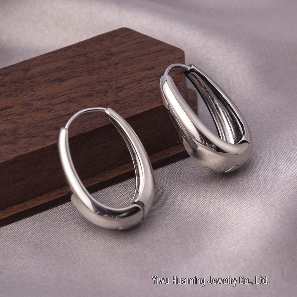 Посеребренные серьги-кольца с цирконием - Европейский и американский стиль, роскошные каффы
Посеребренные серьги-кольца с цирконием - Европейский и американский стиль, роскошные каффы