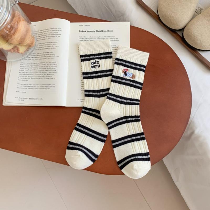 Женские носки до середины икры в полоску из чистого хлопка, милые мультяшные носки с асимметричной вышивкой таксы, длинные носки с надписями 1 pair белый
Женские носки до середины икры в полоску из чистого хлопка, милые мультяшные носки с асимметричной вышивкой таксы, длинные носки с надписями 1 pair белый