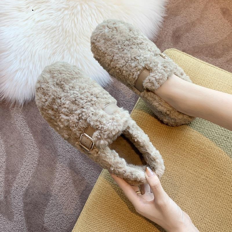 Mao Mao shoes women wear in autumn and winter, new lamb wool flat-bottomed one-pedal piled fur integrated bean shoes cotton ladyshoes 40 коричневий
Mao Mao shoes women wear in autumn and winter, new lamb wool flat-bottomed one-pedal piled fur integrated bean shoes cotton ladyshoes 40 коричневий