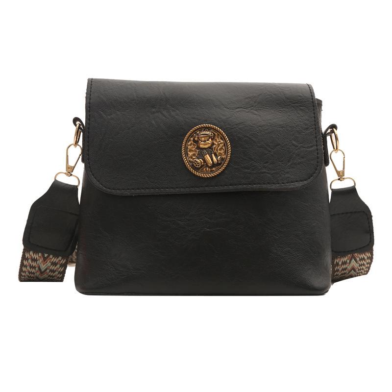 Ретро мода корейская версия широкий плечевой ремень сумка-мессенджер на одно плечо женская 2024 весна новая универсальная ins нишевая женская сумка чёрный
Ретро мода корейская версия широкий плечевой ремень сумка-мессенджер на одно плечо женская 2024 весна новая универсальная ins нишевая женская сумка чёрный