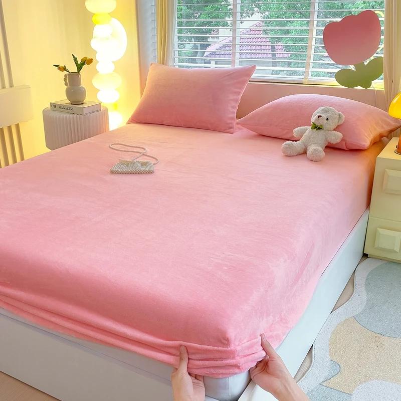 New Simple Pure Color High Gram Heavy Milk Velvet Single Product Bed Thickened Warm Mattress Cover Autumn Winter with Elastic Only 2 pillowcases
New Simple Pure Color High Gram Heavy Milk Velvet Single Product Bed Thickened Warm Mattress Cover Autumn Winter with Elastic Only 2 pillowcases