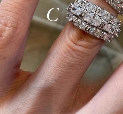 Vintage Stackable Channel-Set Diamond Ring - High-Shine Index Finger Ring with Heavy-Duty Prong Setting, Old Money Aesthetic
Vintage Stackable Channel-Set Diamond Ring - High-Shine Index Finger Ring with Heavy-Duty Prong Setting, Old Money Aesthetic