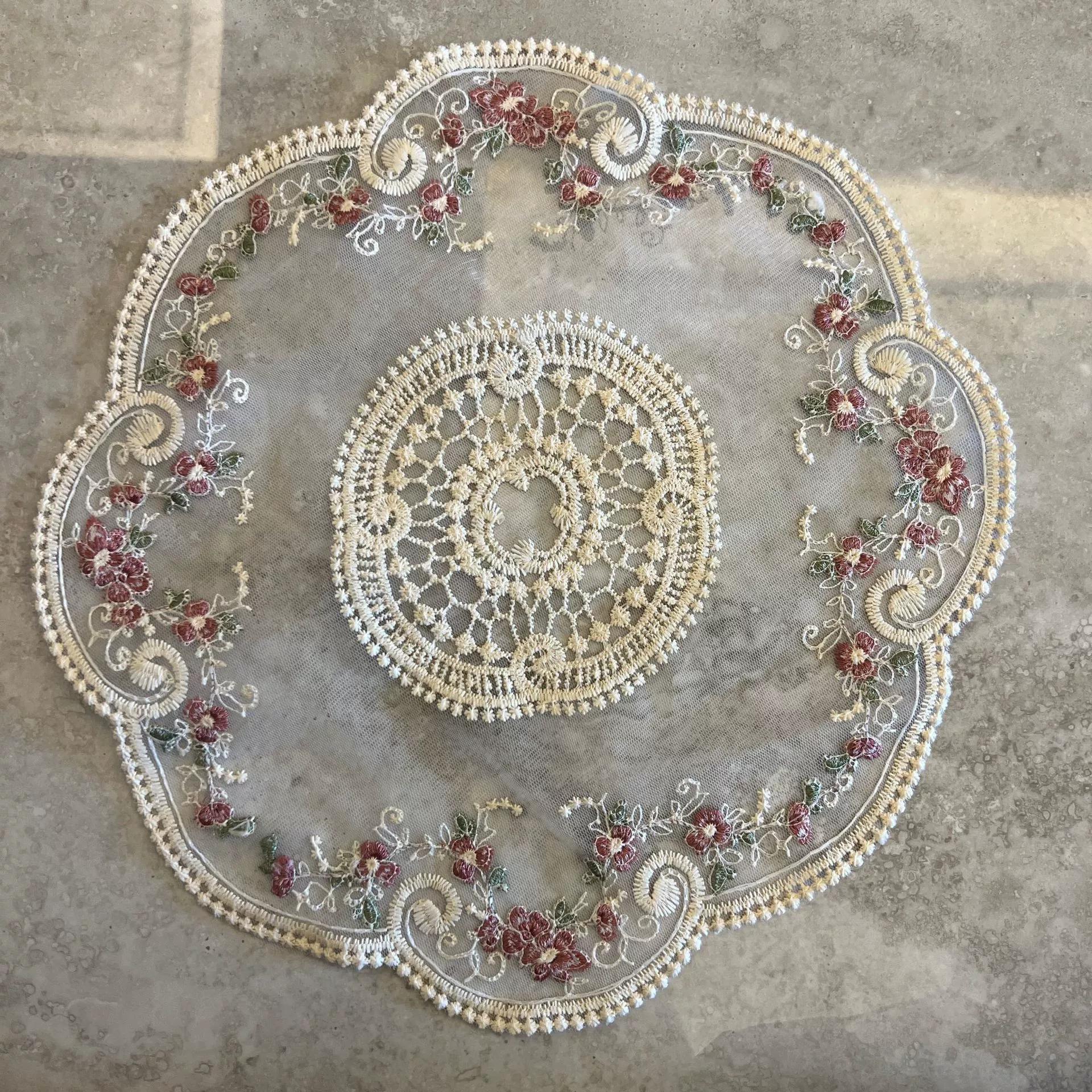 30 cm New exquisite floral embroidery round mesh bottom color lace fabric European retro fabric
30 cm New exquisite floral embroidery round mesh bottom color lace fabric European retro fabric